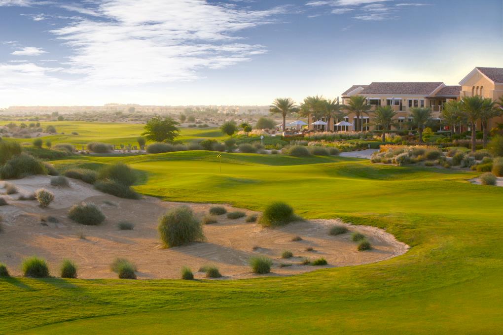 Venue - 9th Hole : 10-hole-no-9-green-and-fairway