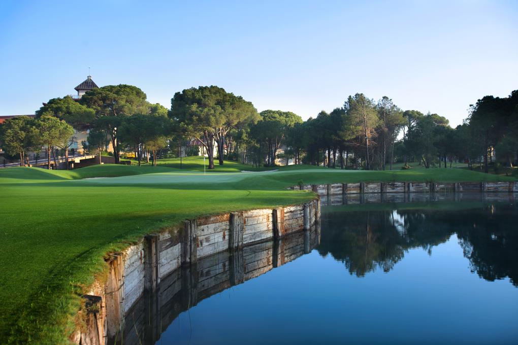 Golf course - montgomerie : monty-pap-9th-img6401