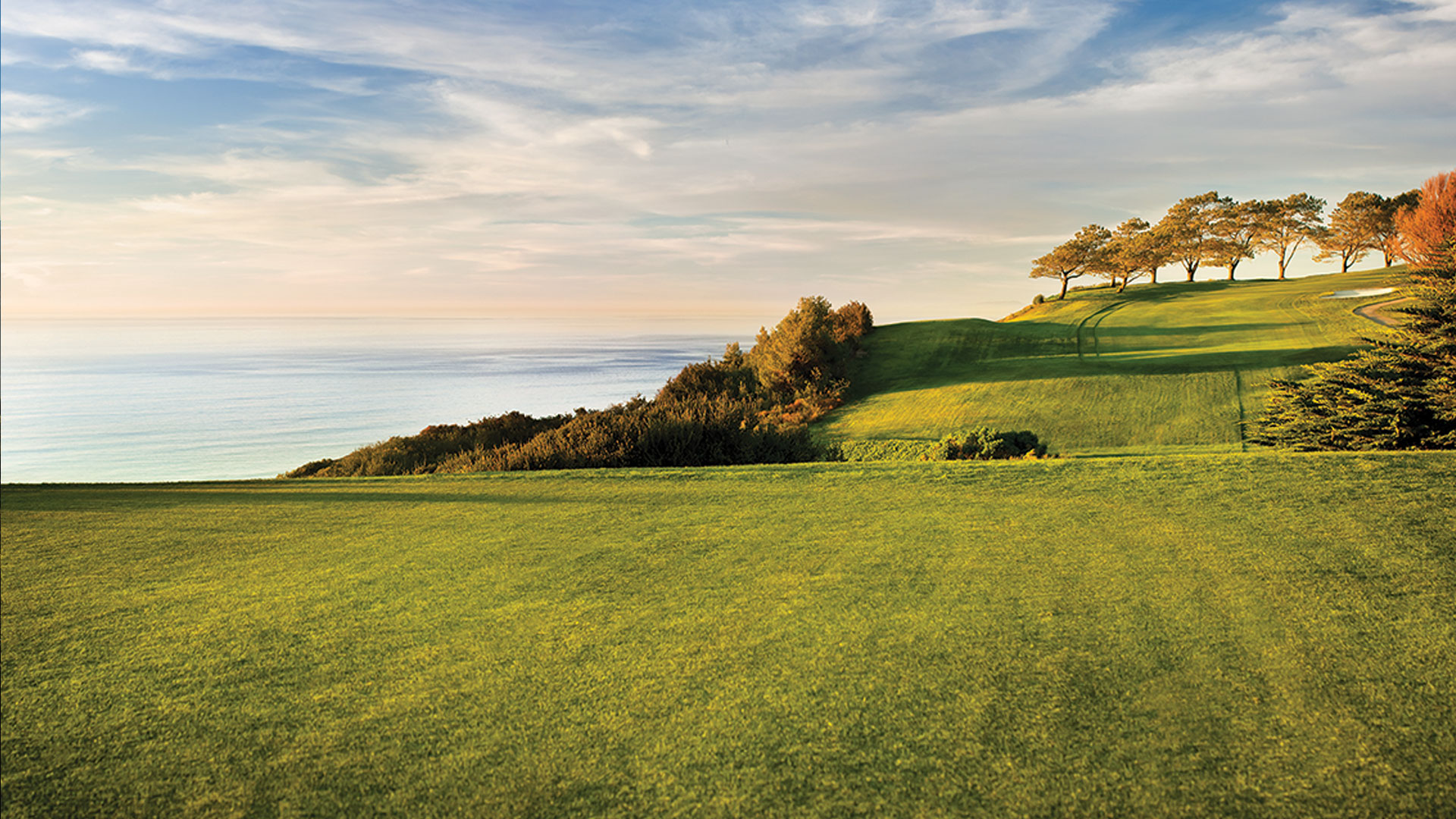 Stunning San Diego sea views from Torrey pines' exquisite tees