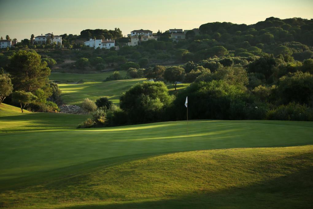 Golf course - la-reserva : lareserva3rd63322048x1365