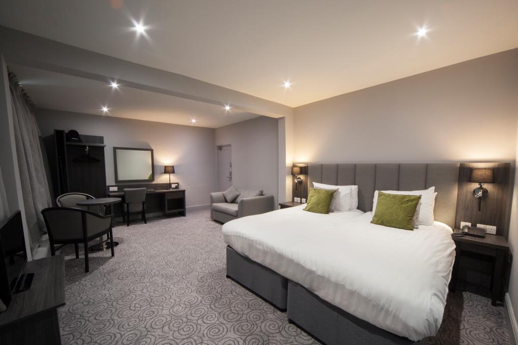 Venue - hawkstone-park : hawkstone-park-spacious-rooms