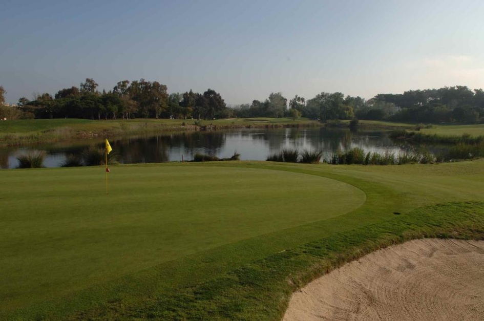 16 Laguna Beach Golf Course JoanyAnurati 16 Laguna Beach Golf Course JoanyAnurati