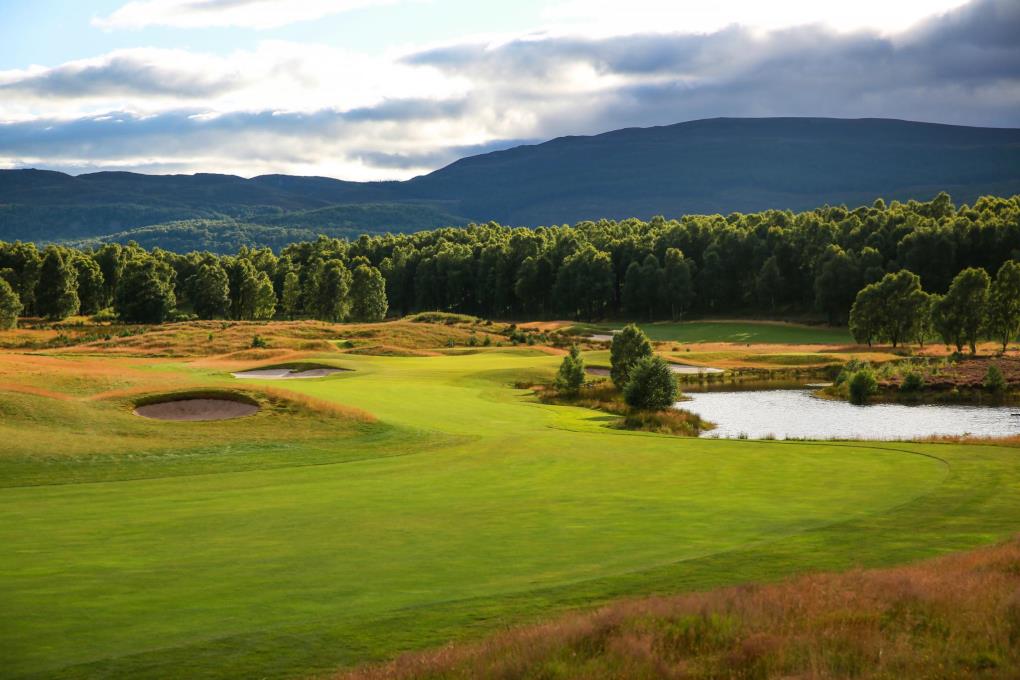 Golf course - spey-valley-golf-course-aviemore : spey-valley-15th-13772048x1365