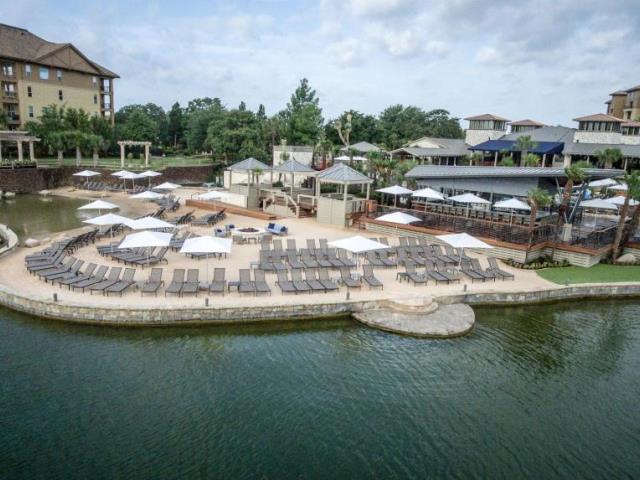 horseshoe-bay-resort : horseshoe-bay-waterfront