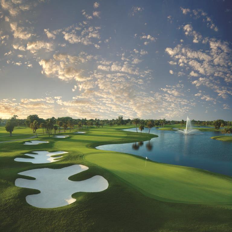 Golf course - the-blue-monster-course-doral-resort : 111214-bluemonsterhole18