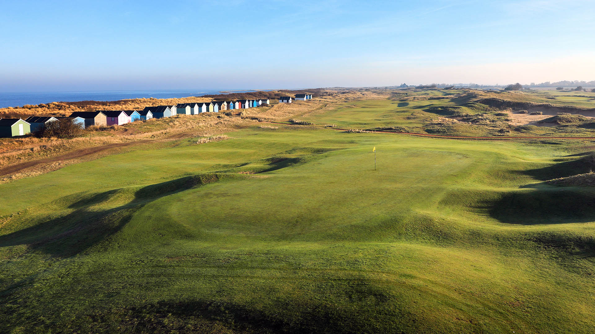 Stunning overview of large green and amazing surroundings