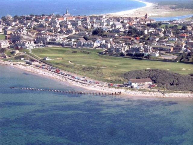 moray-golf-club : 18th-aerial