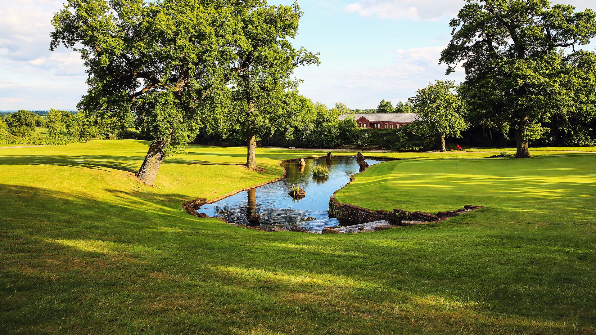 Beautiful water feature at the amazing Cheshire's portal