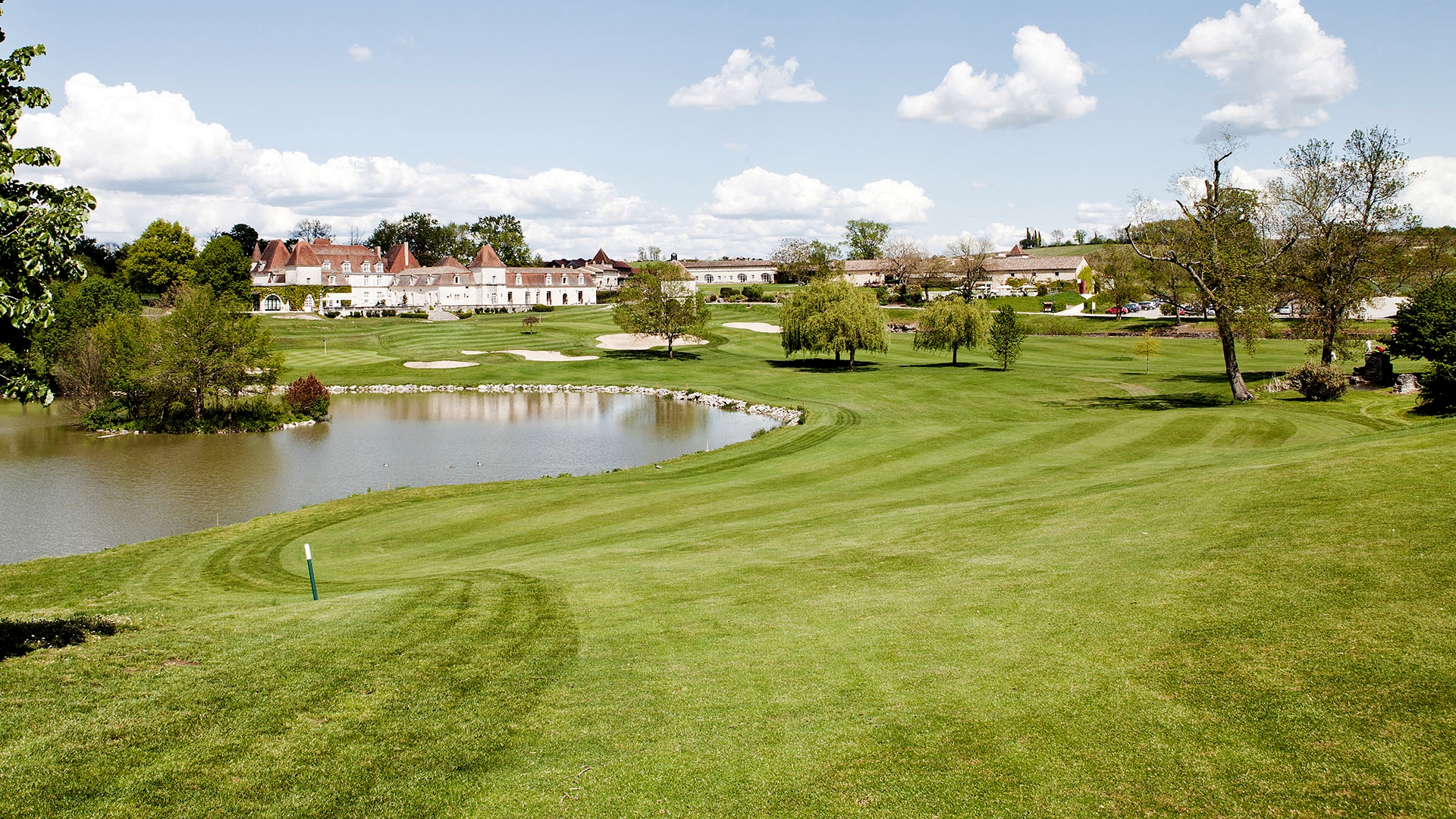 Manicured fairways at Chateau des Vigiers.