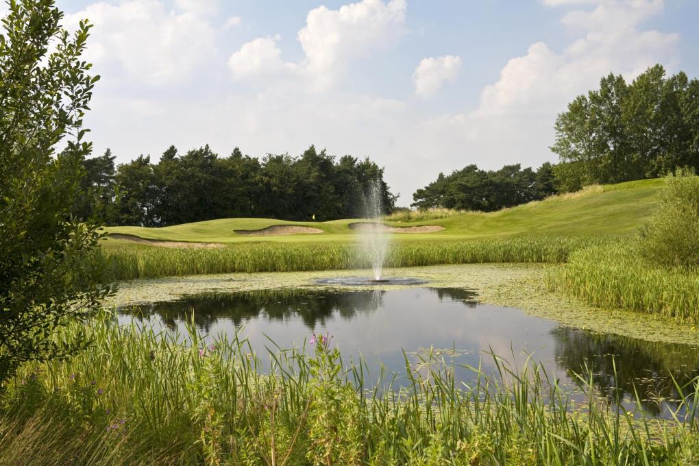 Cromwell Golf Course, Cambridgeshire Book a golf break or golf holiday
