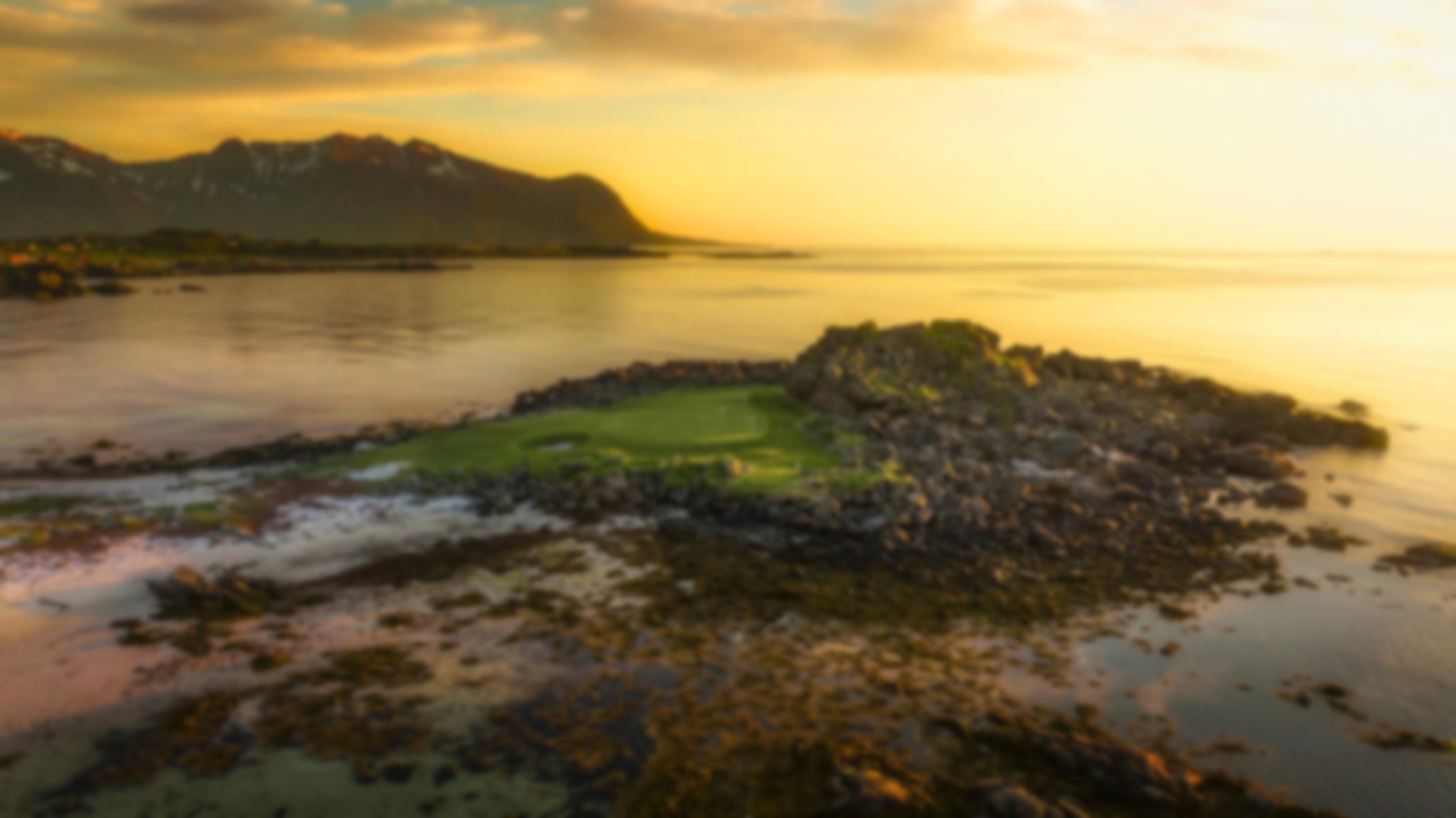 Stunning view of Lofoten Links, 2nd hole