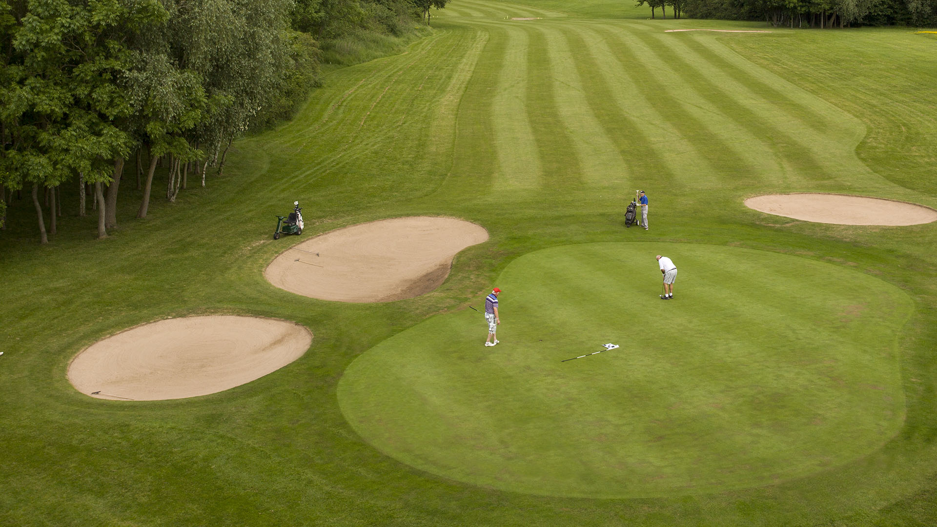 Well kept fairway and green