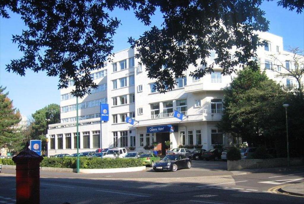 Queens Hotel & Spa