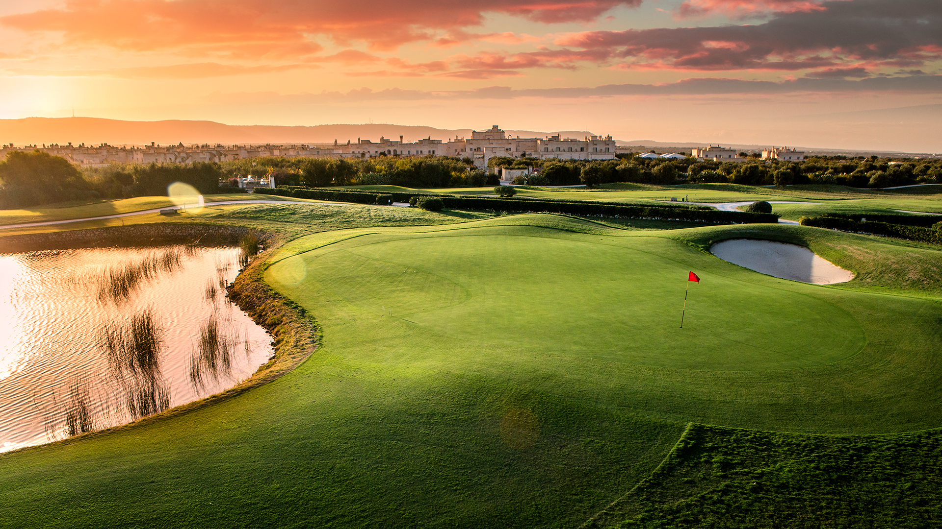 Southern Italy Golf Holidays & Deals (for 2023/24) | Golfbreaks