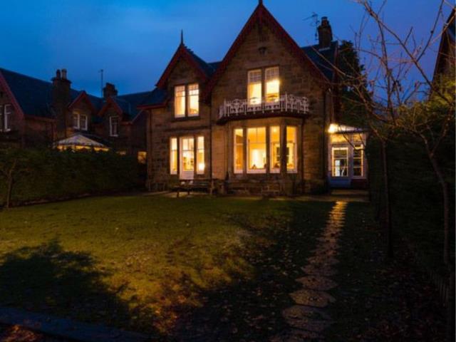 The Glen Mhor Hotel & Apartments