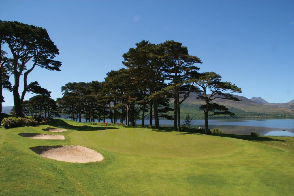 Venue - lake-hotel : 18th-mahonys-point-course