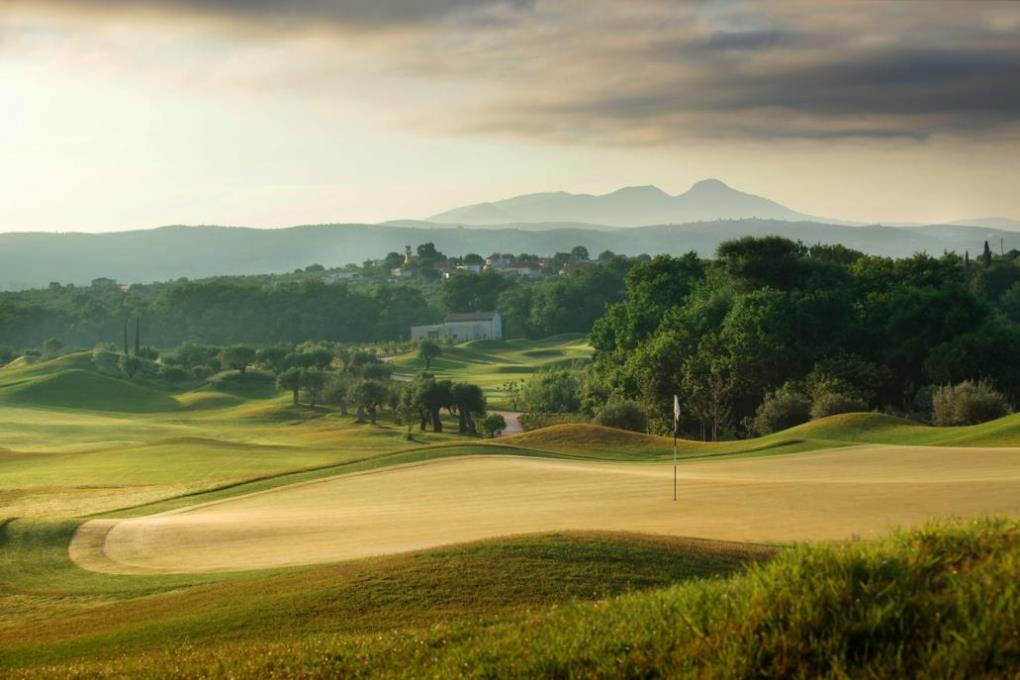 Golf course - the-dunes-course-costa-navarino : navarino-dunes-18thimg12851031x687