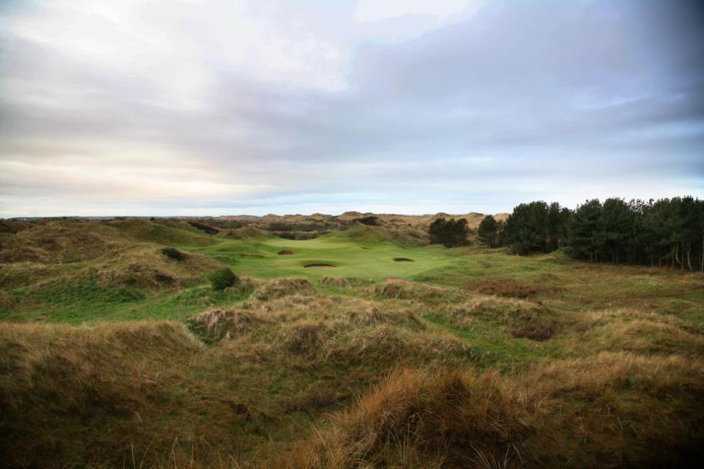 Venue - prince-of-wales : royal-birkdale-12th-from-dunes1031x687