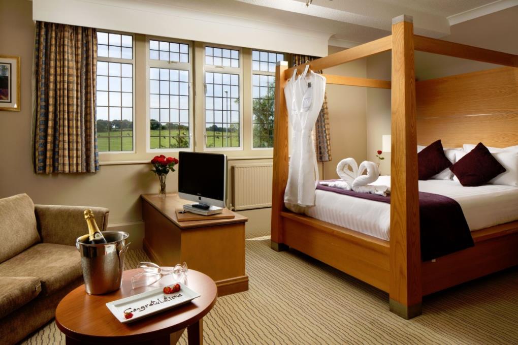 Venue - mercure-leeds-parkway : double-guestroom