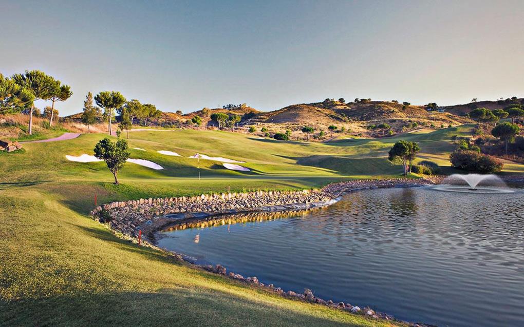Venue - vik-gran-hotel : la-cala-lake-side-green