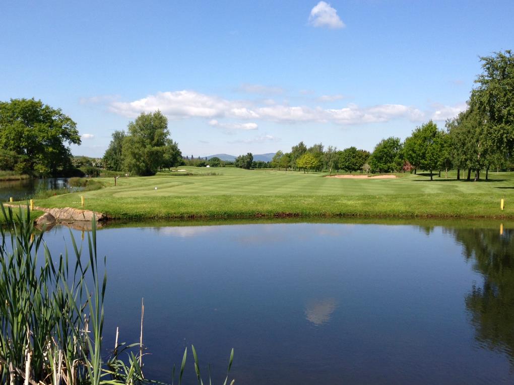 Venue - puckrup-hall : lake-fairway