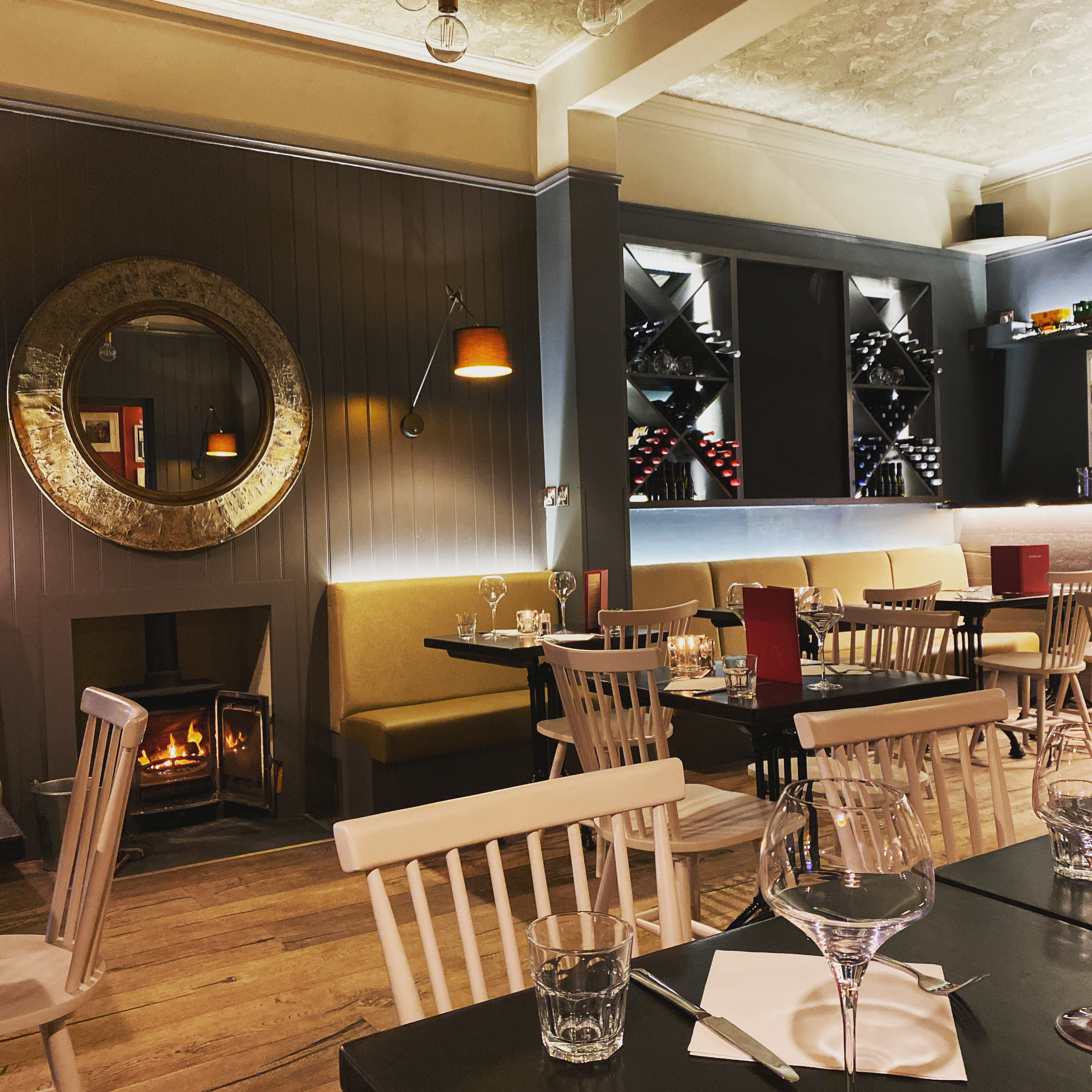 No. 12 Hotel & Bistro