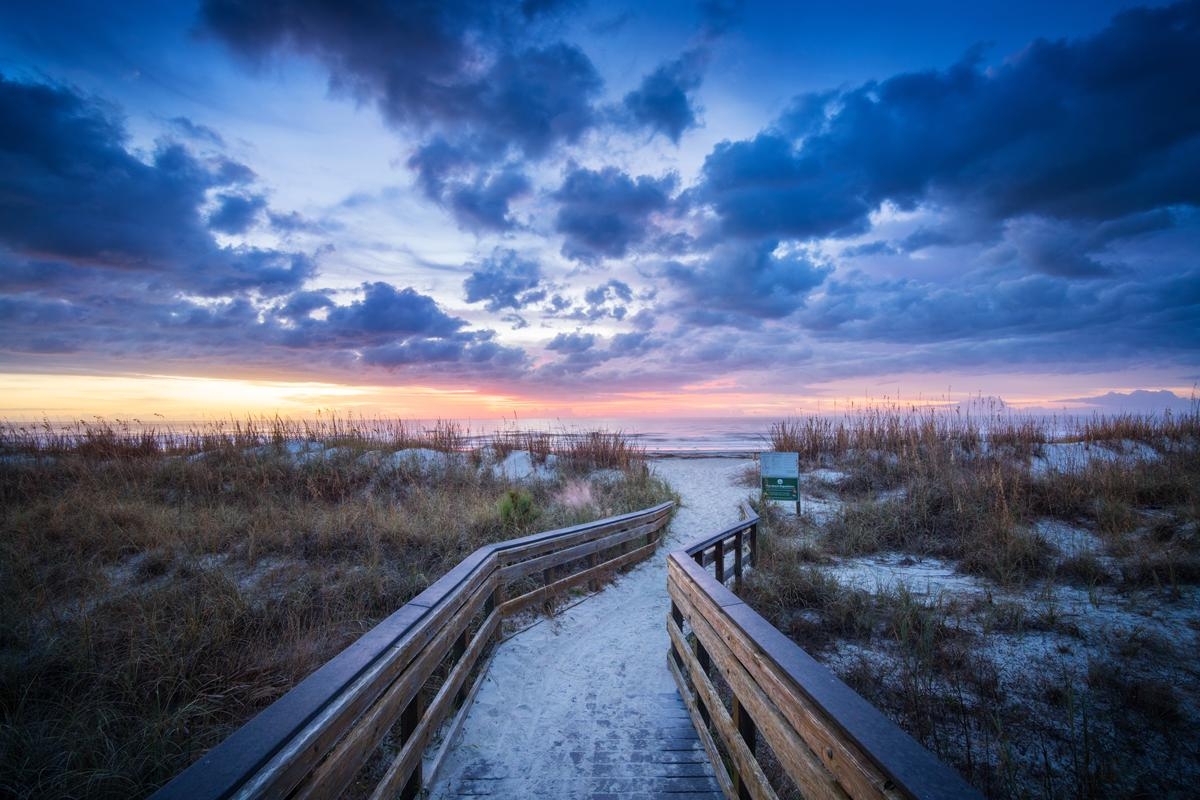 walkway leading to the beach at Palmetto Dunes 