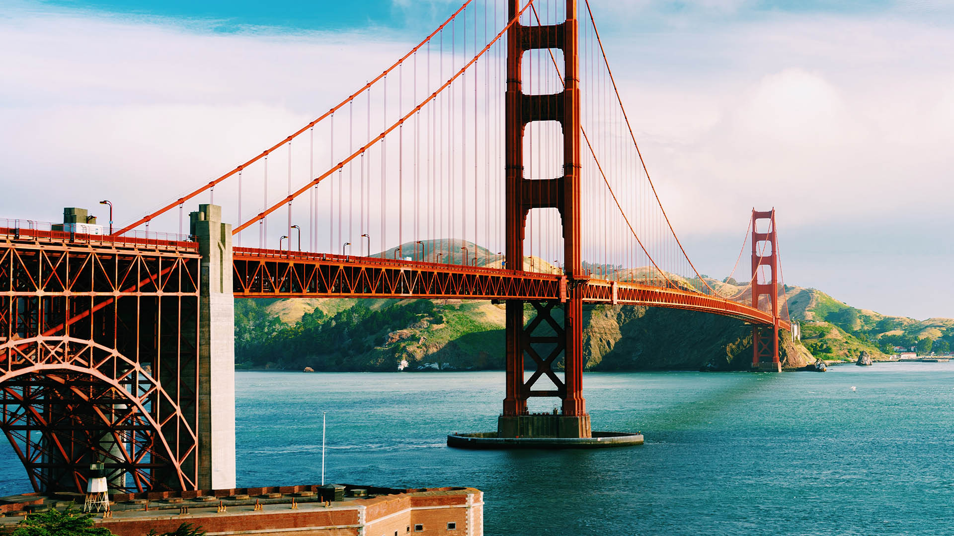 The Golden Gate bridge over San Francisco.