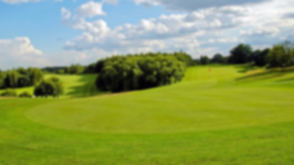 Wide fairways and large green