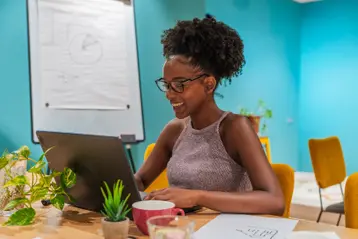 Q&A: What Are the Benefits of a PEO for Startups?