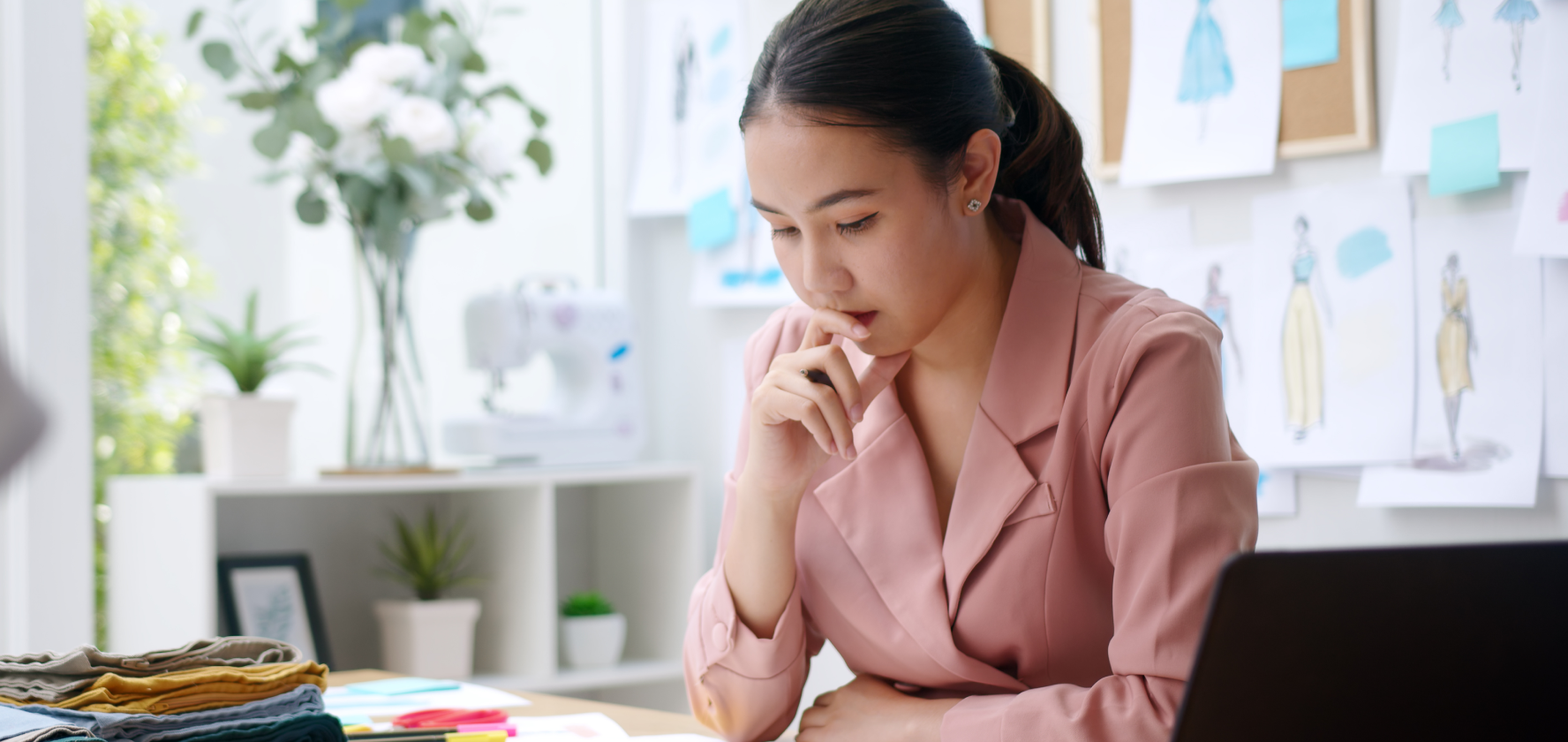 Deciding Between Internal or Outsourced Benefits Administration in 2026  