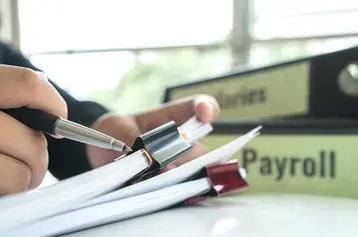 Mastering Payroll Records: Tips for Efficiency and Compliance