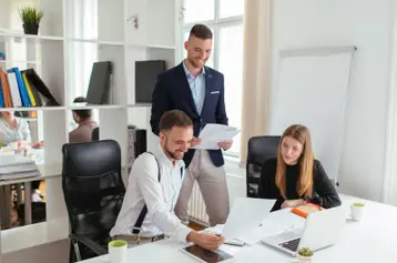How to Find Comprehensive PEO Ongoing Support for Your SMB