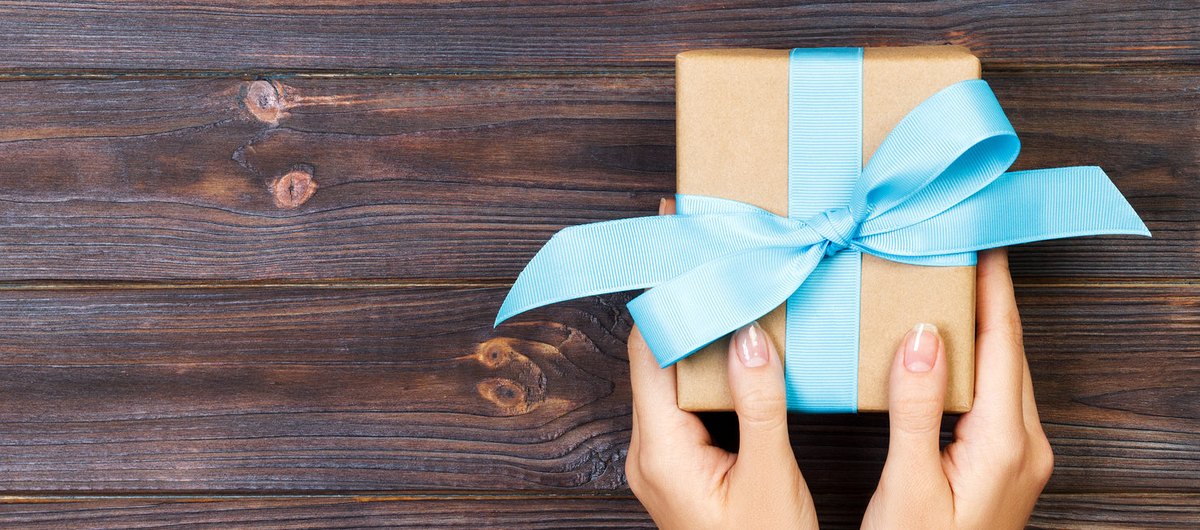Gifts for Co-Workers That Won't Make You Broke