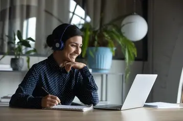 How Online HR Services Can Improve Your Efficiency