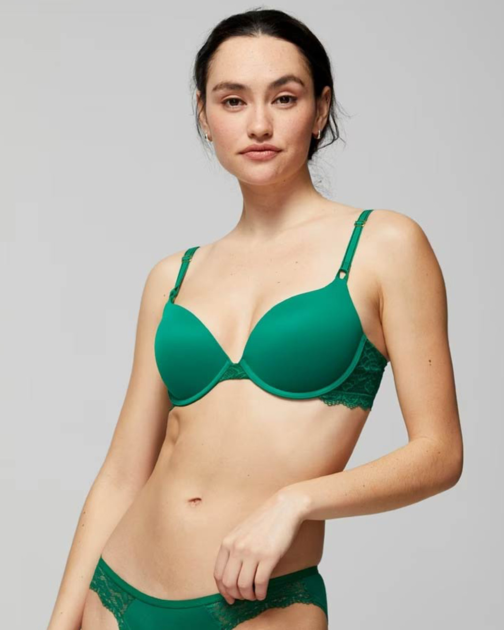 A Guide to Bra Color Pairing