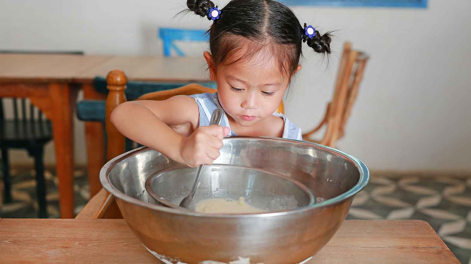 Making banana ice cream for kids.