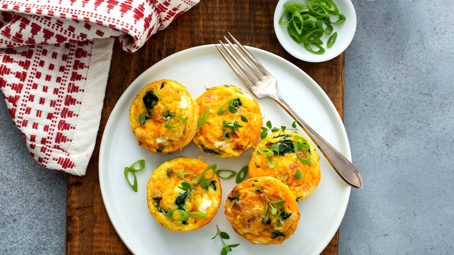 spinach egg bites