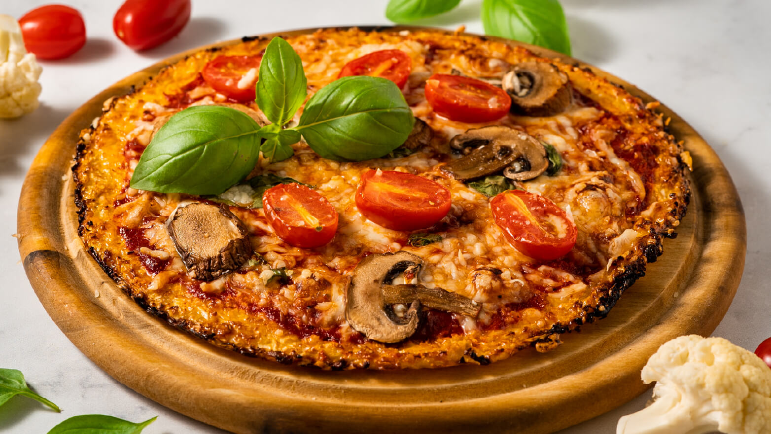 keto pizza with cauliflower crust