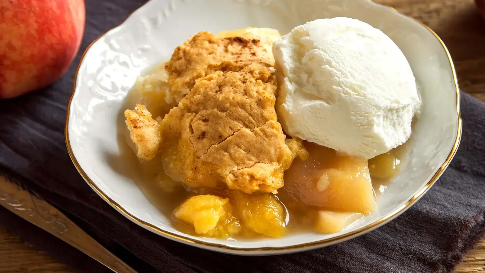 Easy peach cobbler