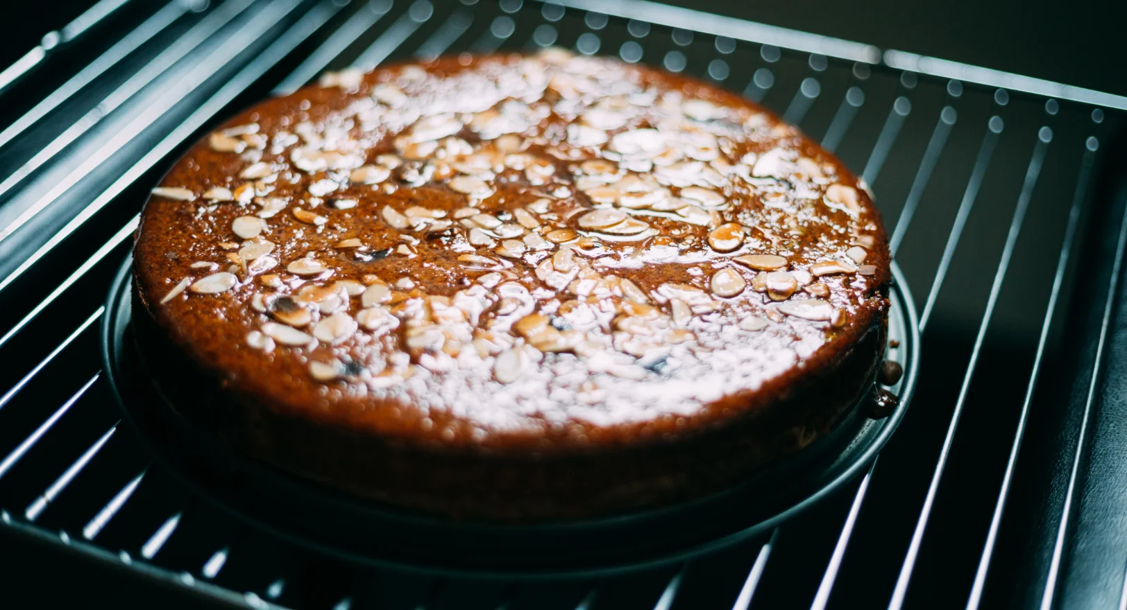honey-glazed-almond-cake.webp