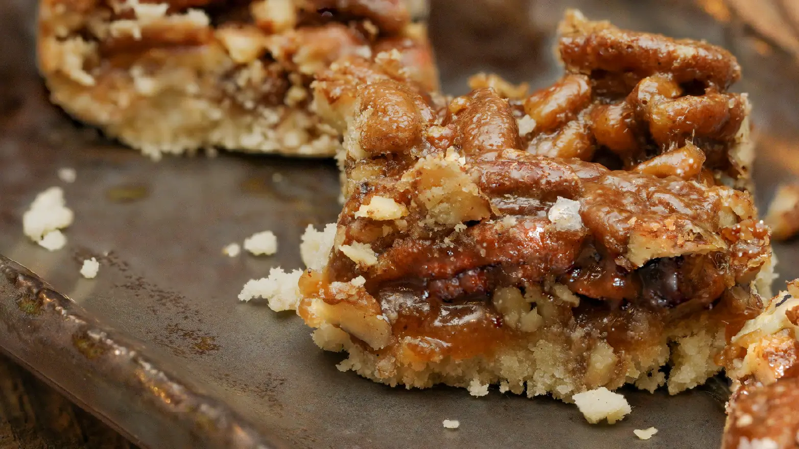 buttery pecan pie bars