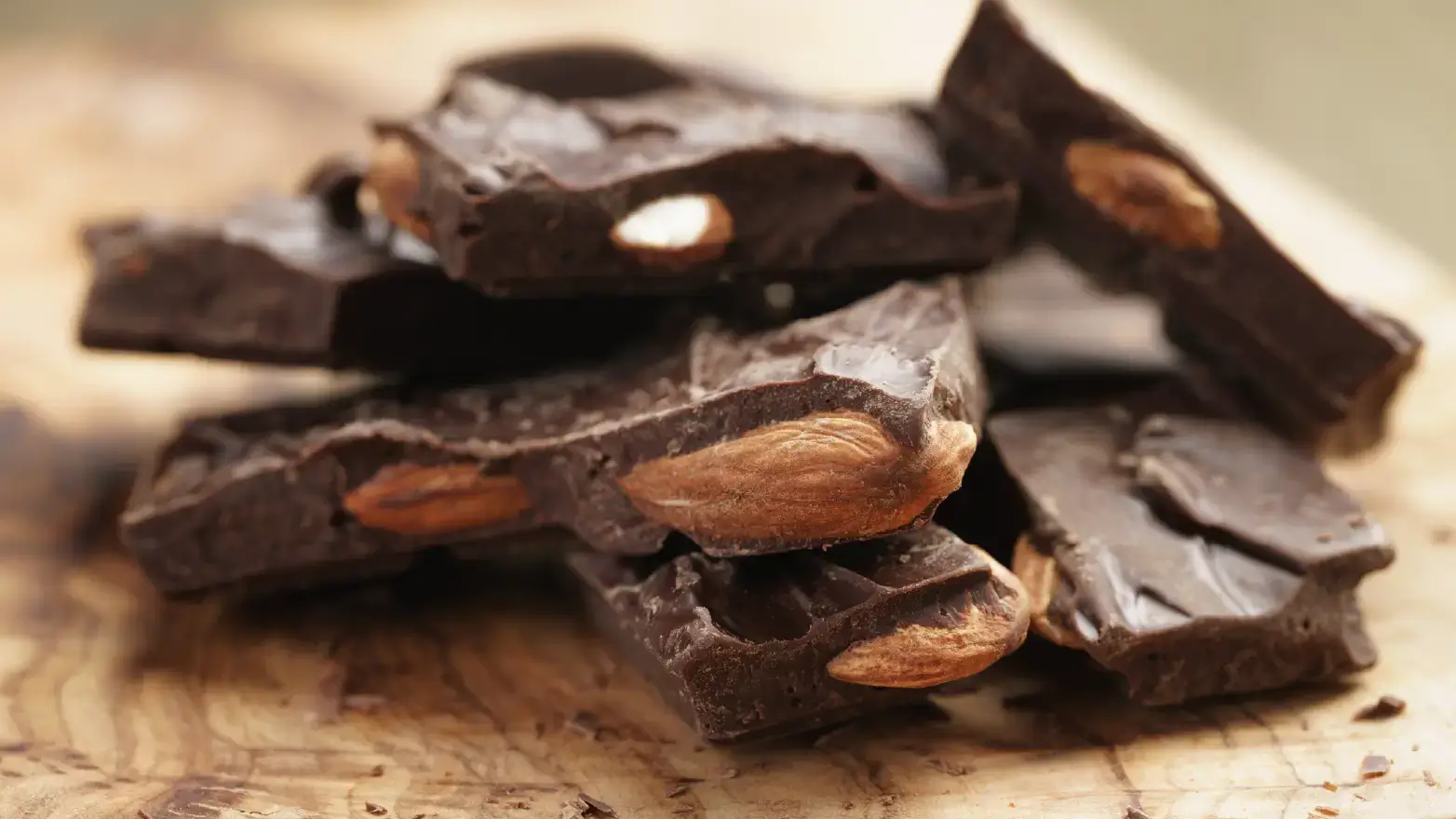 Chocolate almond bark