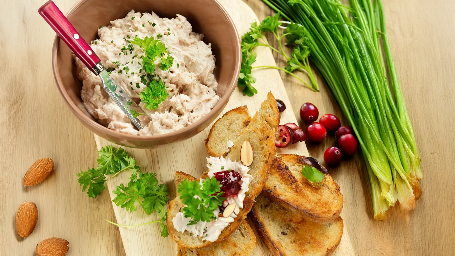 chicken cranberry crostini