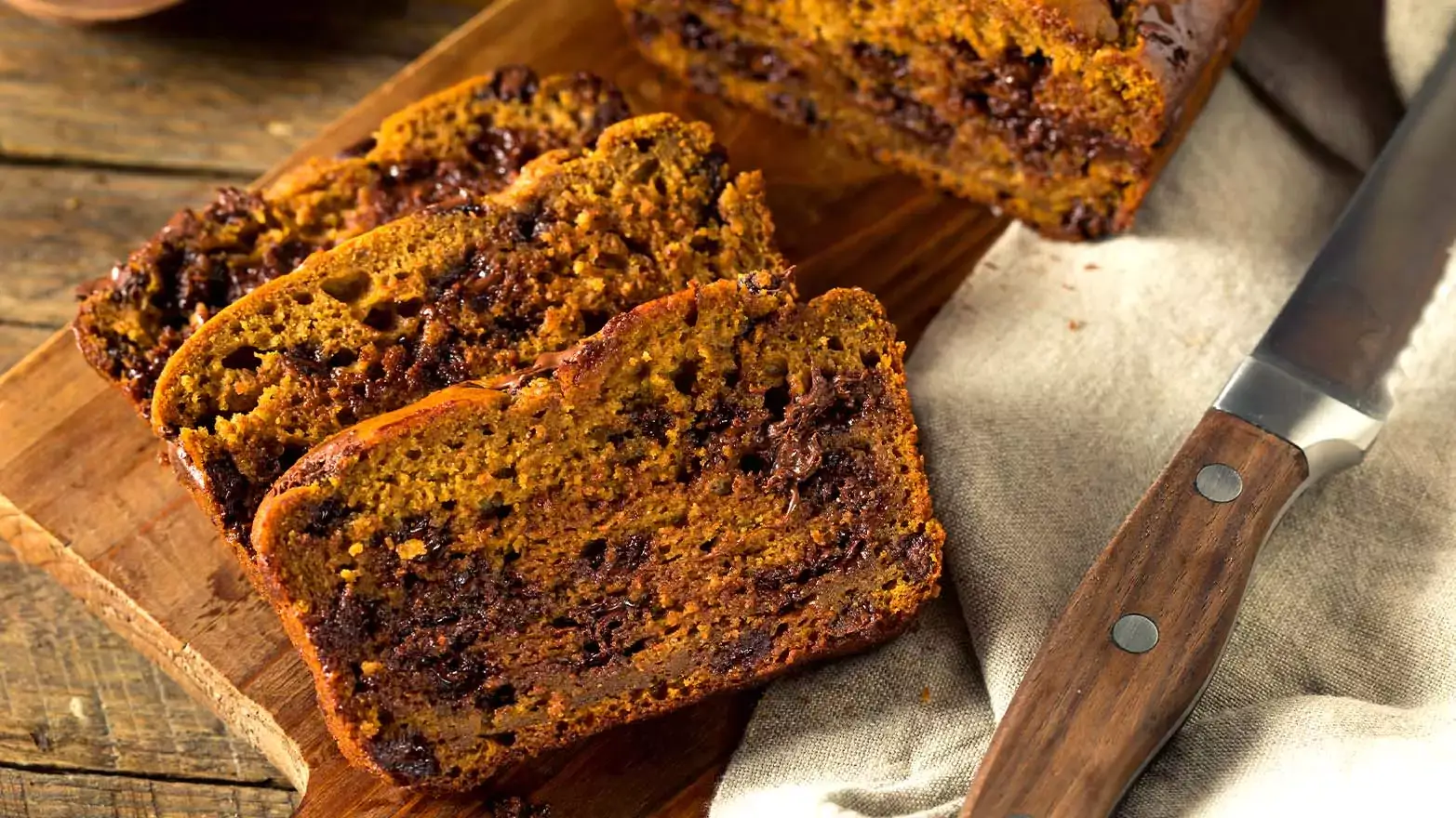 Chocolate chip pumpkin bread