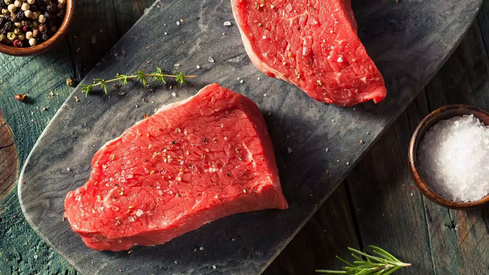 raw sirloin with seasonings