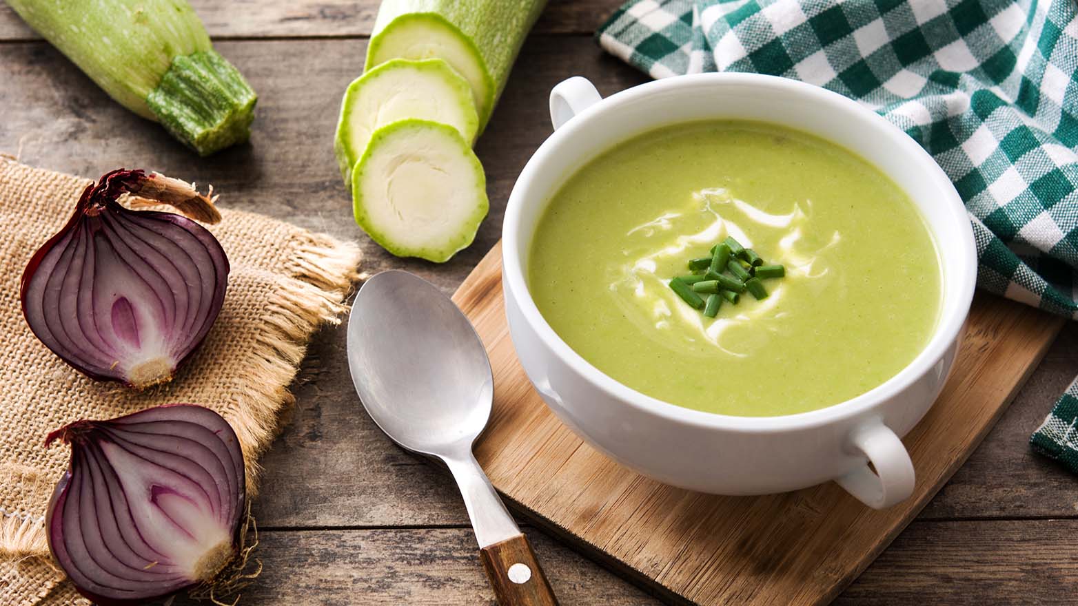 Creamy zucchini soup