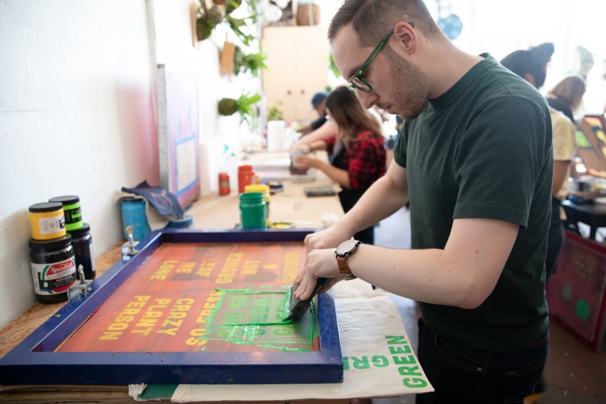 1rx65iP4Yk7EYEVceYQYPaA