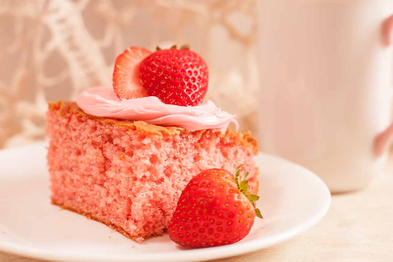 upside down strawberry cake