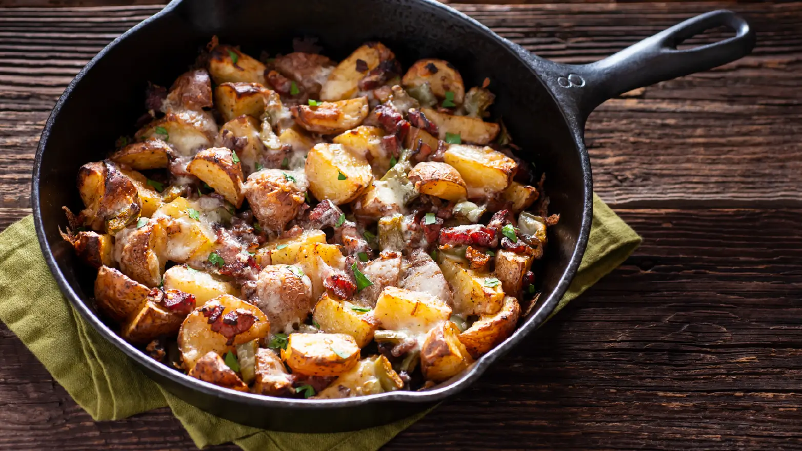 Slow cooker cheesy bacon ranch potatoes